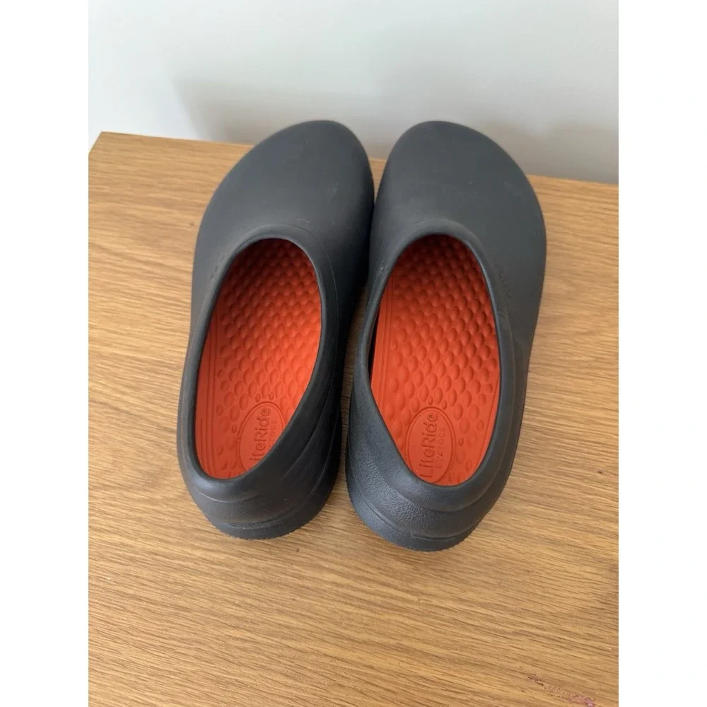Crocs On The Clock LiteRide Work Slip-On Clogs Size‎ Men's 7 Womens 9 Black